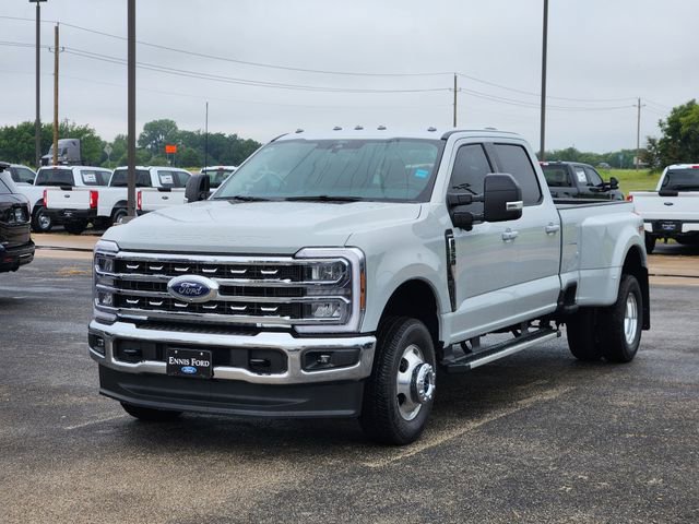 New 2026 Ford F350 Lariat image 4