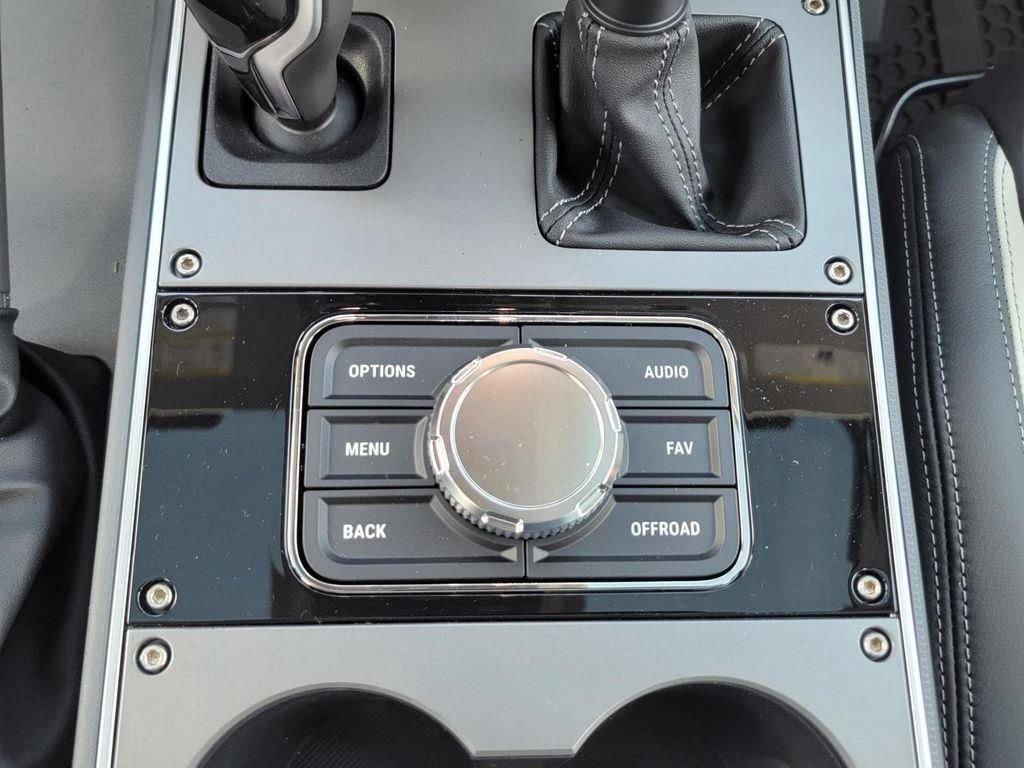 Used 2025 INEOS Grenadier Station Wagon AWD/4WD image 26