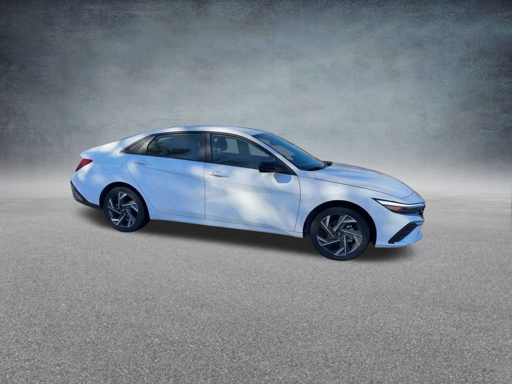 New 2025 Hyundai Elantra SEL image 26