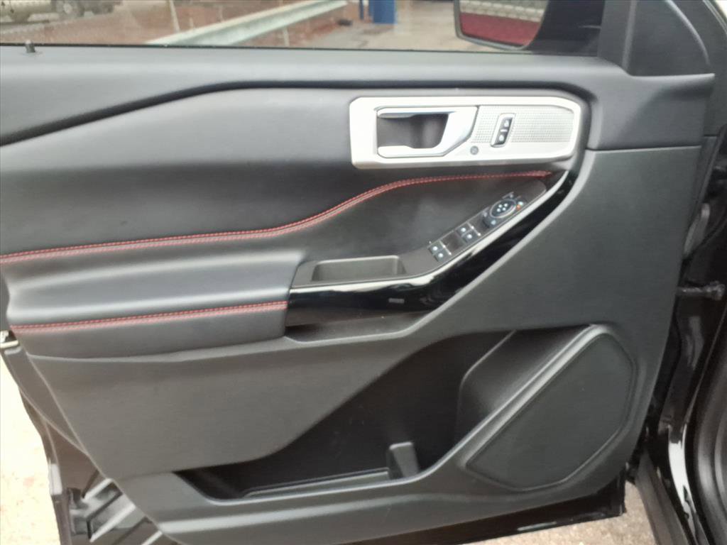 Certified 2023 Ford Explorer ST-Line image 15