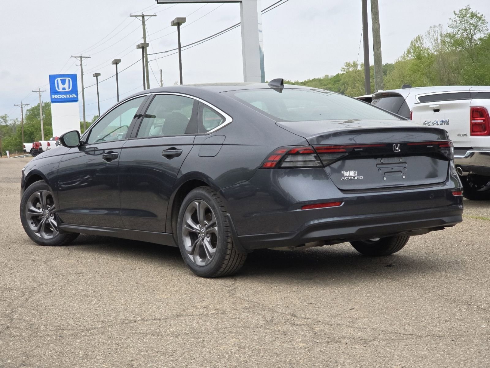 Used 2024 Honda Accord EX image 12
