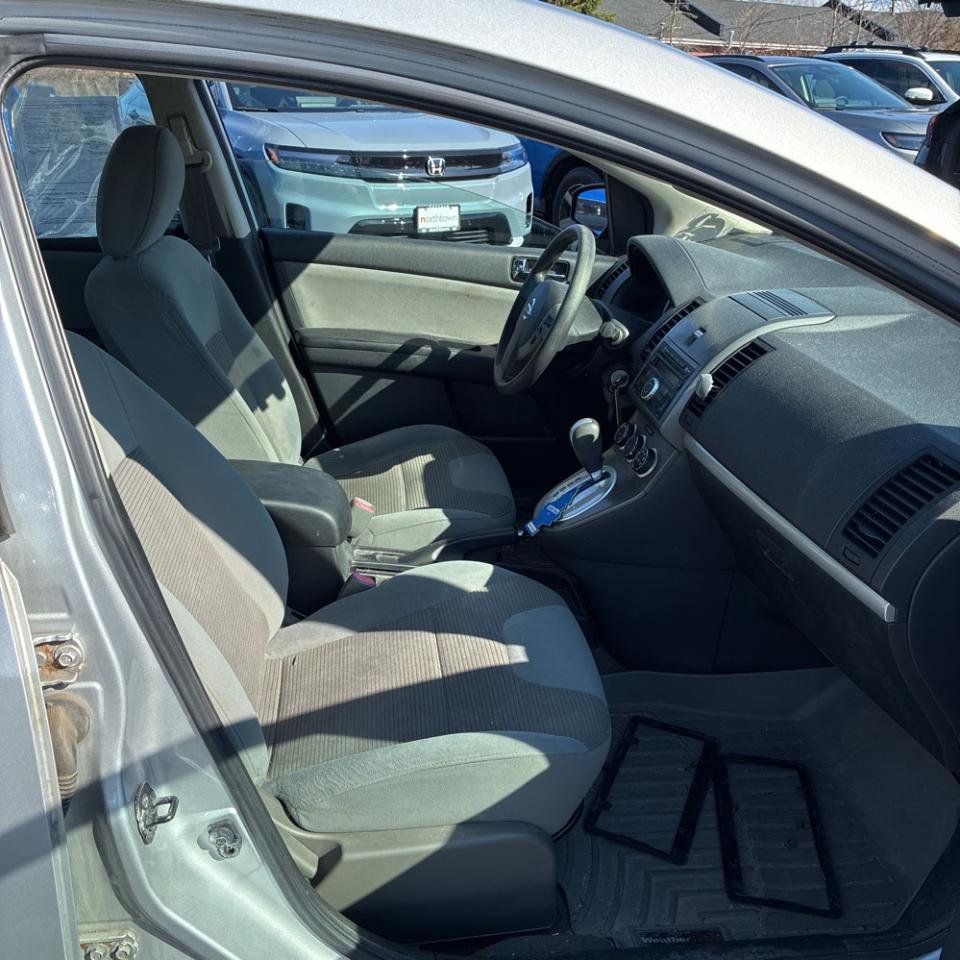 Used 2011 Nissan Sentra 2.0 SR FWD image 12