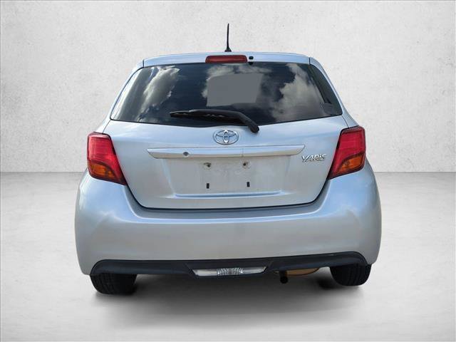 Used 2016 Toyota Yaris L image 6