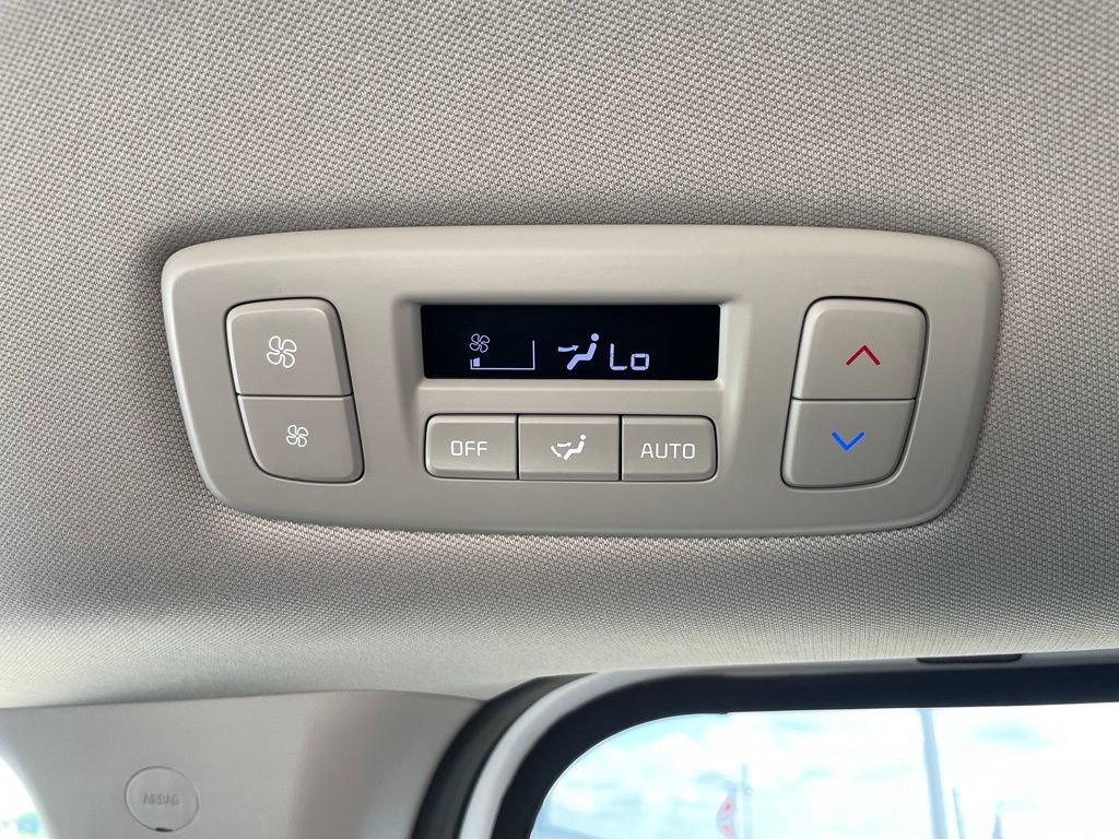 Used 2026 Kia Carnival LXS FWD image 47