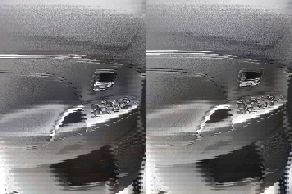 Used 2025 Mitsubishi Outlander Sport AWD image 14