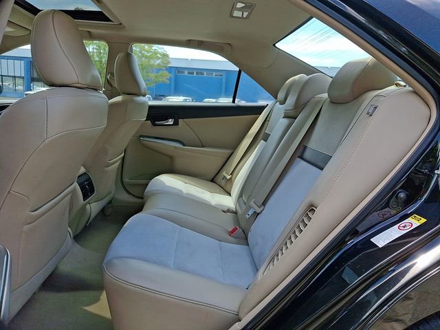 Used 2012 Toyota Camry XLE w/ Leather Pkg FWD image 12