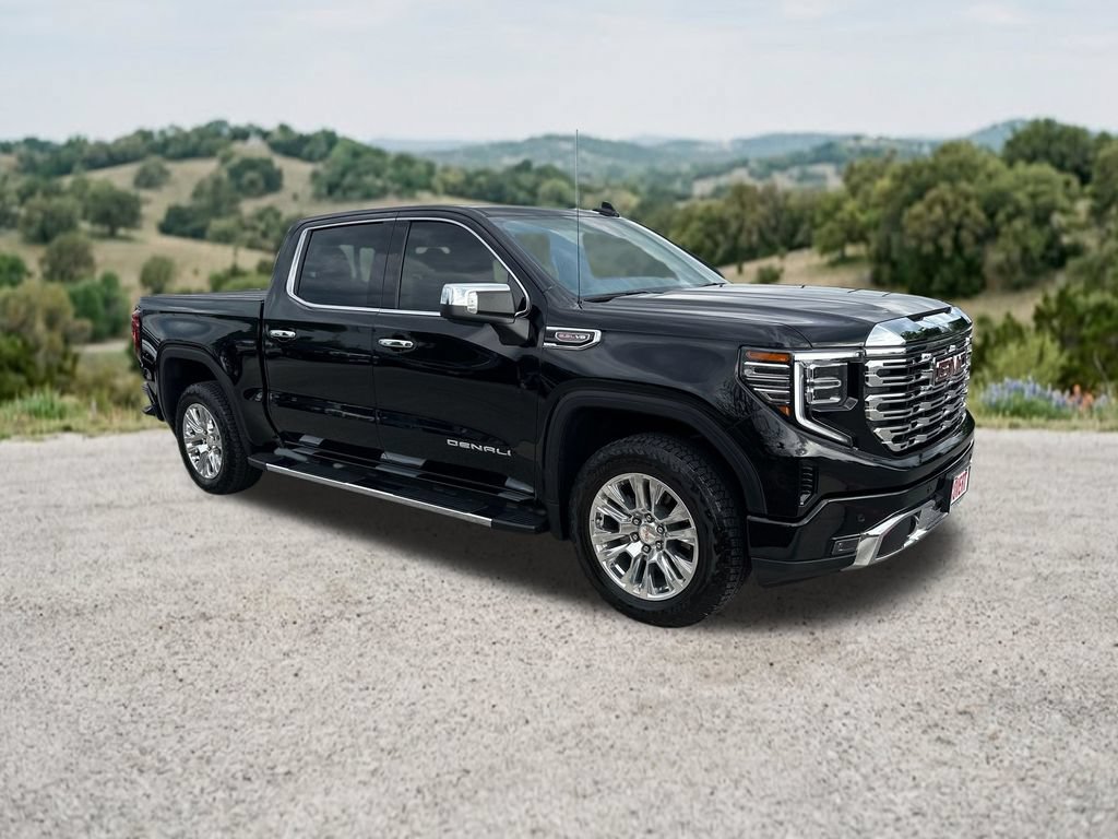 Used 2025 GMC Sierra 1500 Denali w/ Technology Package AWD/4WD image 12