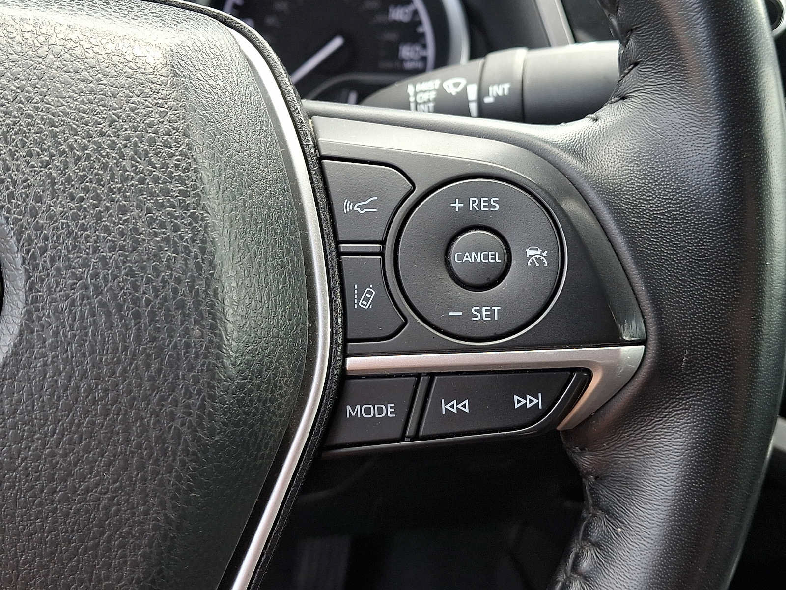 Used 2023 Toyota Camry XLE FWD image 21