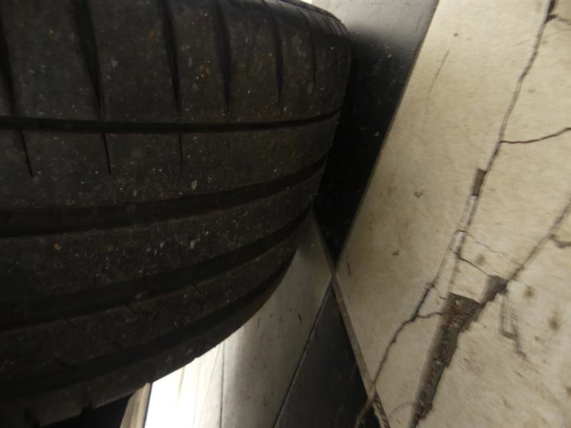 Used 2022 Tesla Model X image 30