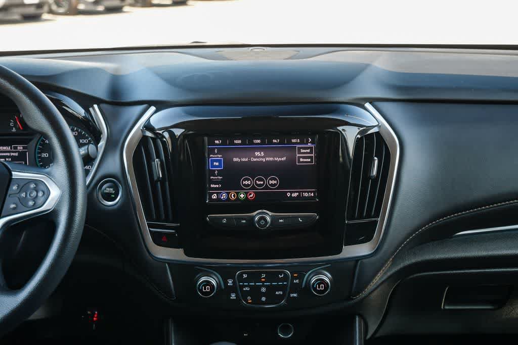 Used 2021 Chevrolet Traverse LS FWD image 13
