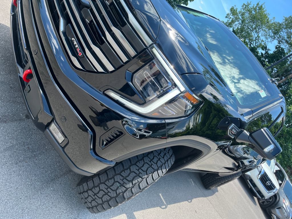 Used 2025 GMC Sierra 1500 AT4 w/ AT4 Premium Package AWD/4WD image 36