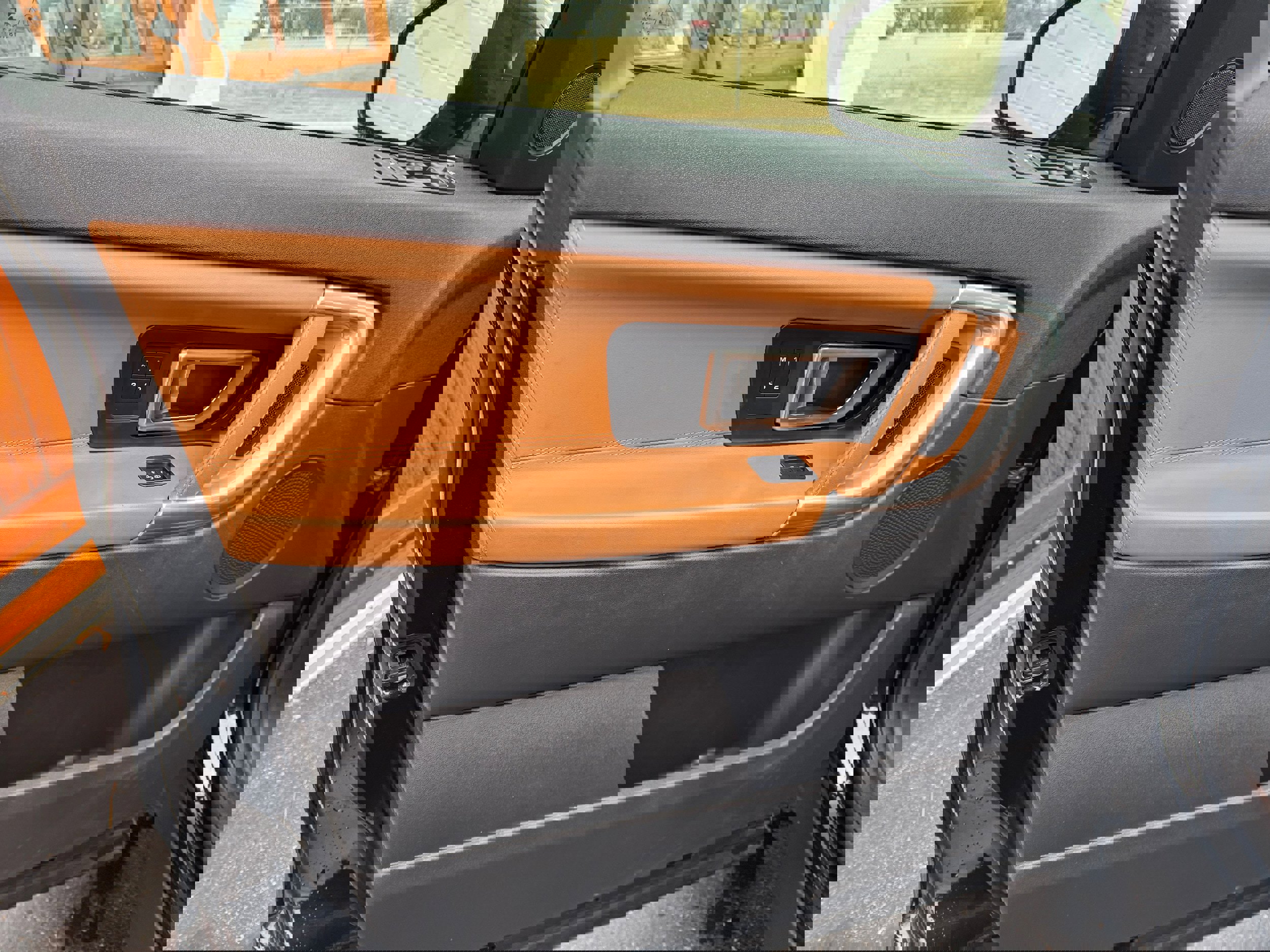 Used 2019 Land Rover Discovery Sport HSE Luxury image 7