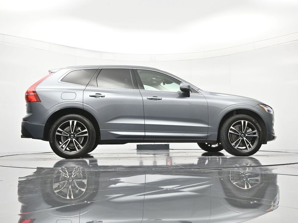 Used 2020 Volvo XC60 T6 Momentum AWD/4WD image 40