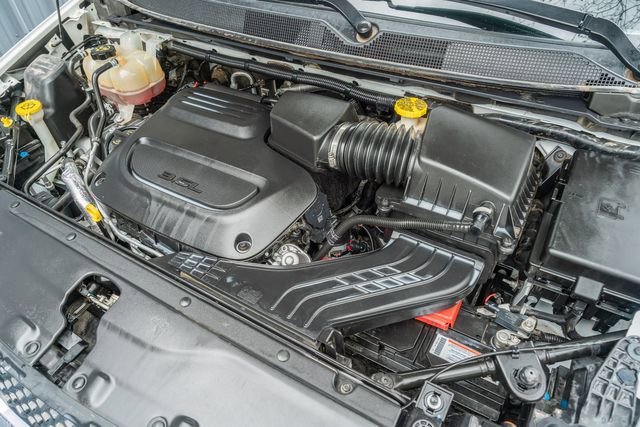 Used 2019 Chrysler Pacifica Touring-L FWD image 15