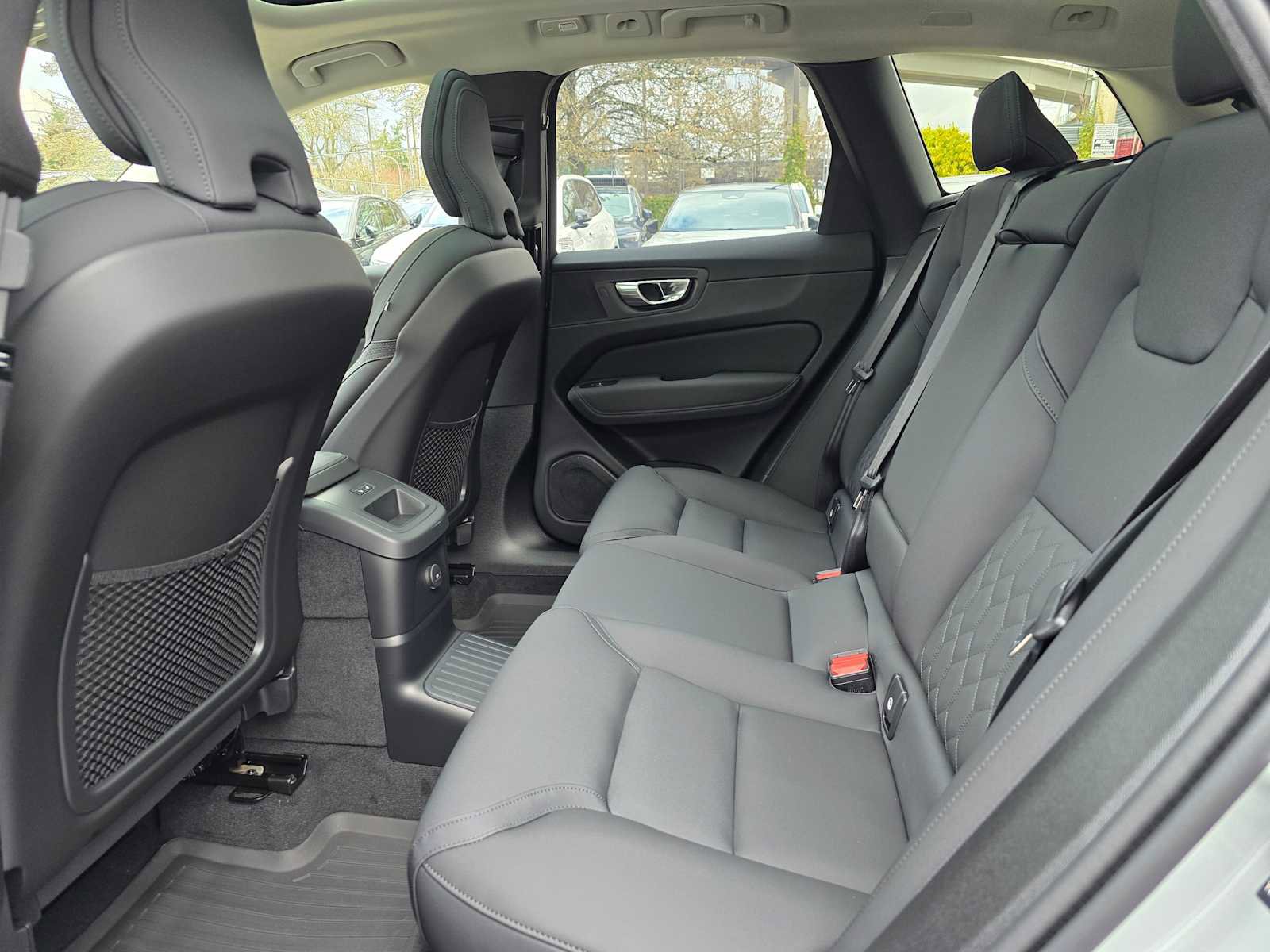 New 2026 Volvo XC60 T8 Plus w/ Protection Package Premier image 17