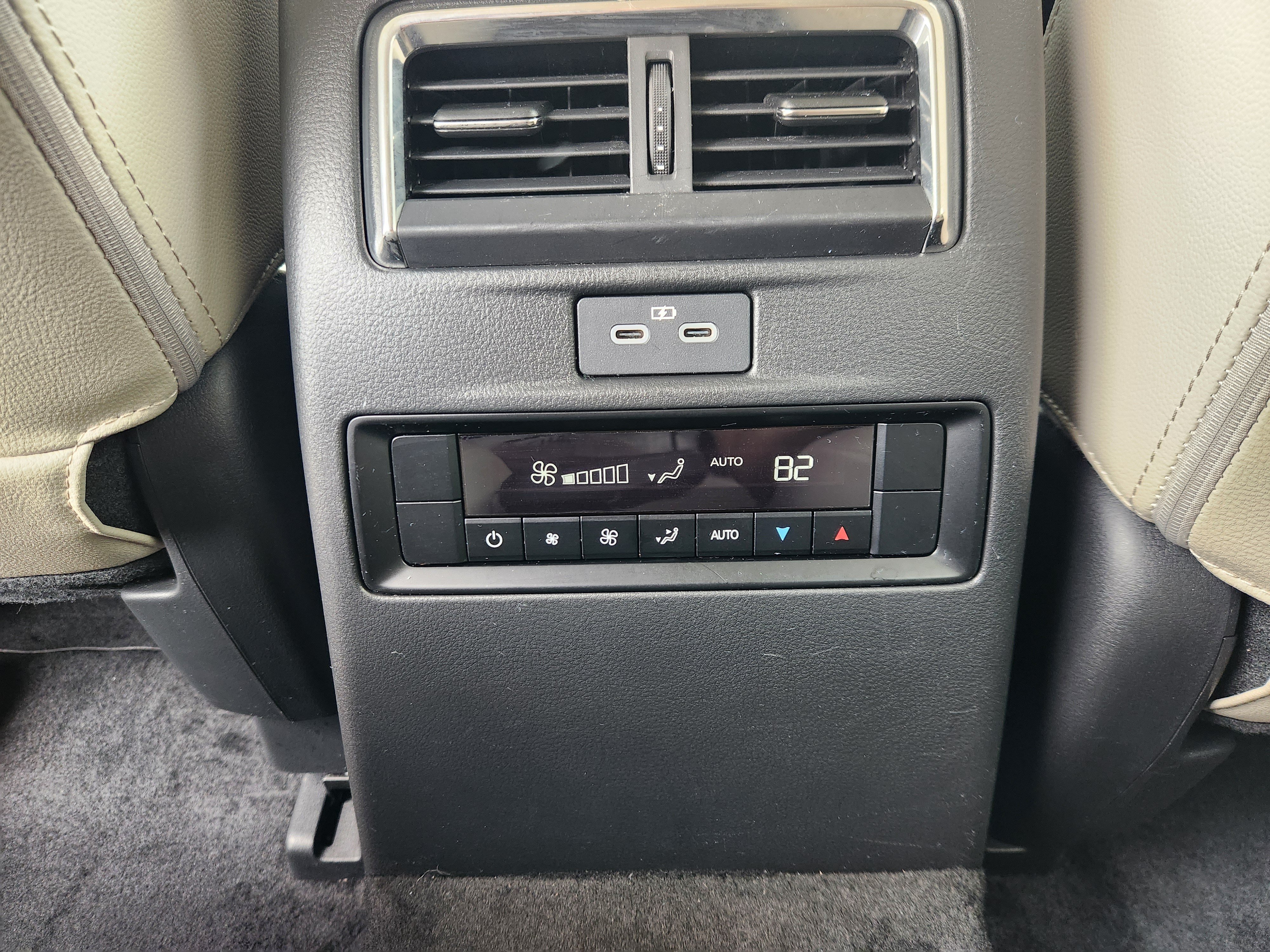 Certified 2024 MAZDA CX-90 Plug-In Hybrid w/ Preferred AWD/4WD image 23