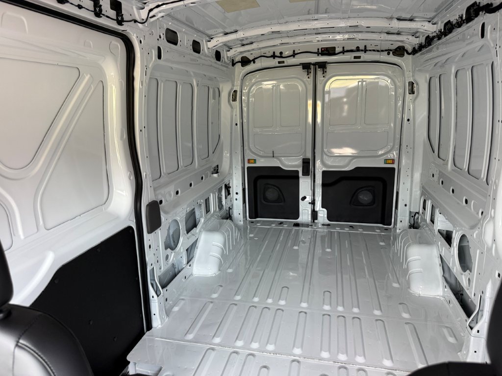 New 2026 Ford Transit 250 148 Medium Roof RWD image 14