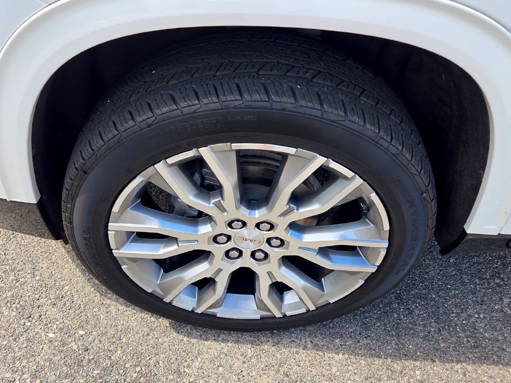 Certified 2025 GMC Acadia Denali w/ Super Cruise Package FWD image 20