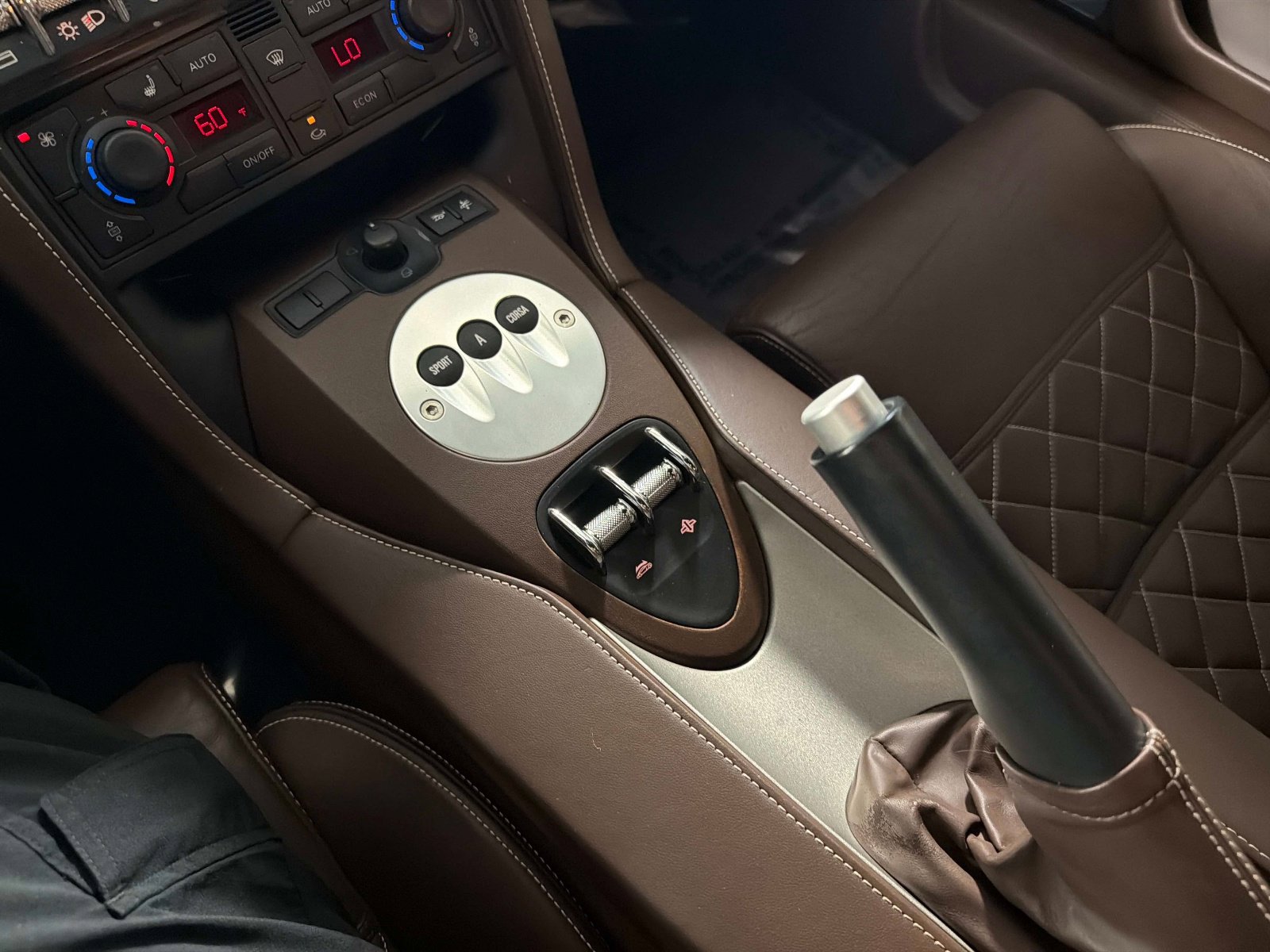 Used 2012 Lamborghini Gallardo LP 550-2 image 38