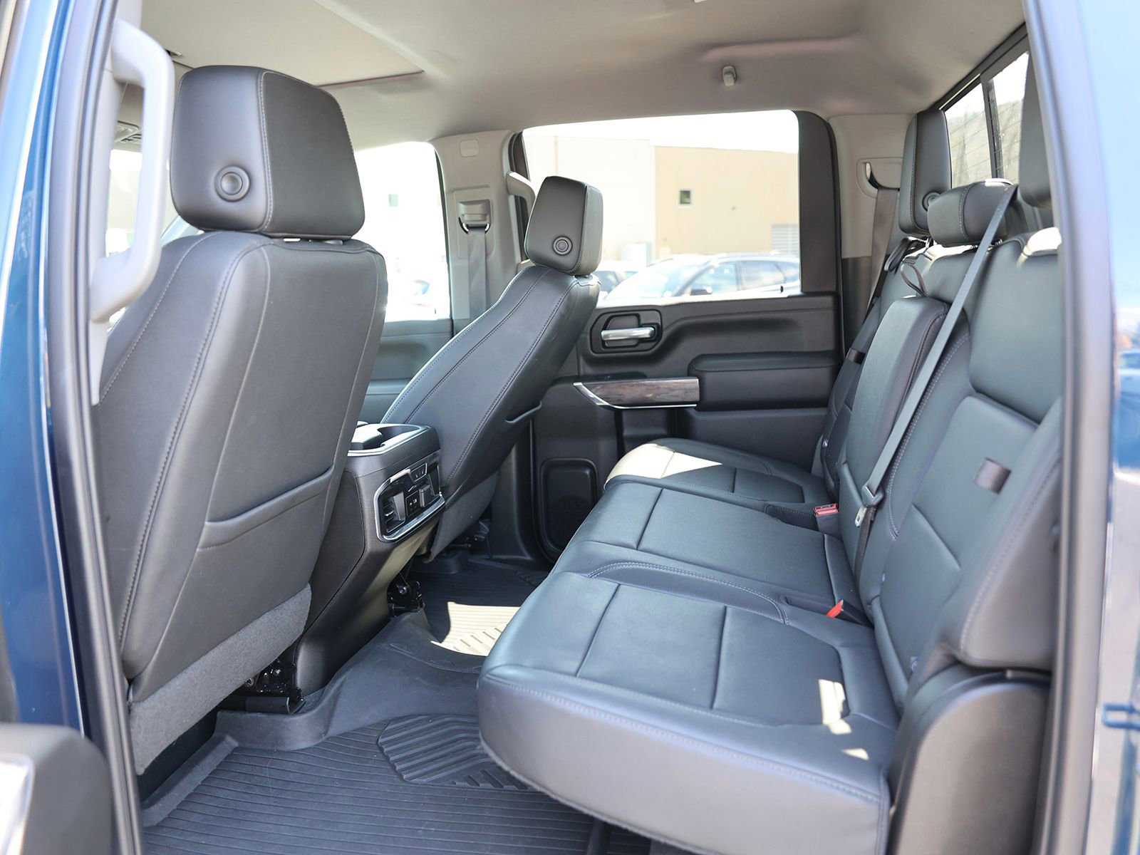 Used 2023 Chevrolet Silverado 2500 LTZ w/ LTZ Premium Package AWD/4WD image 28