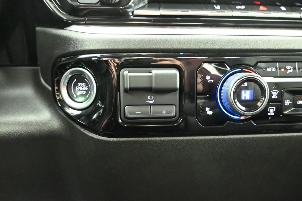 Used 2024 Chevrolet Silverado 3500 LTZ AWD/4WD image 31
