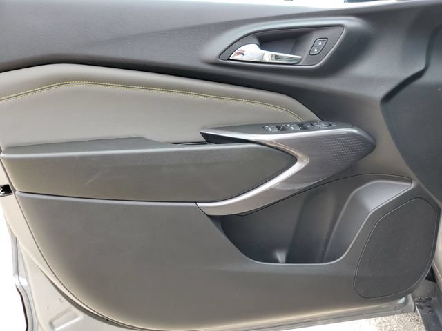 Used 2024 Chevrolet Trax ACTIV w/ Sunroof Package FWD image 21