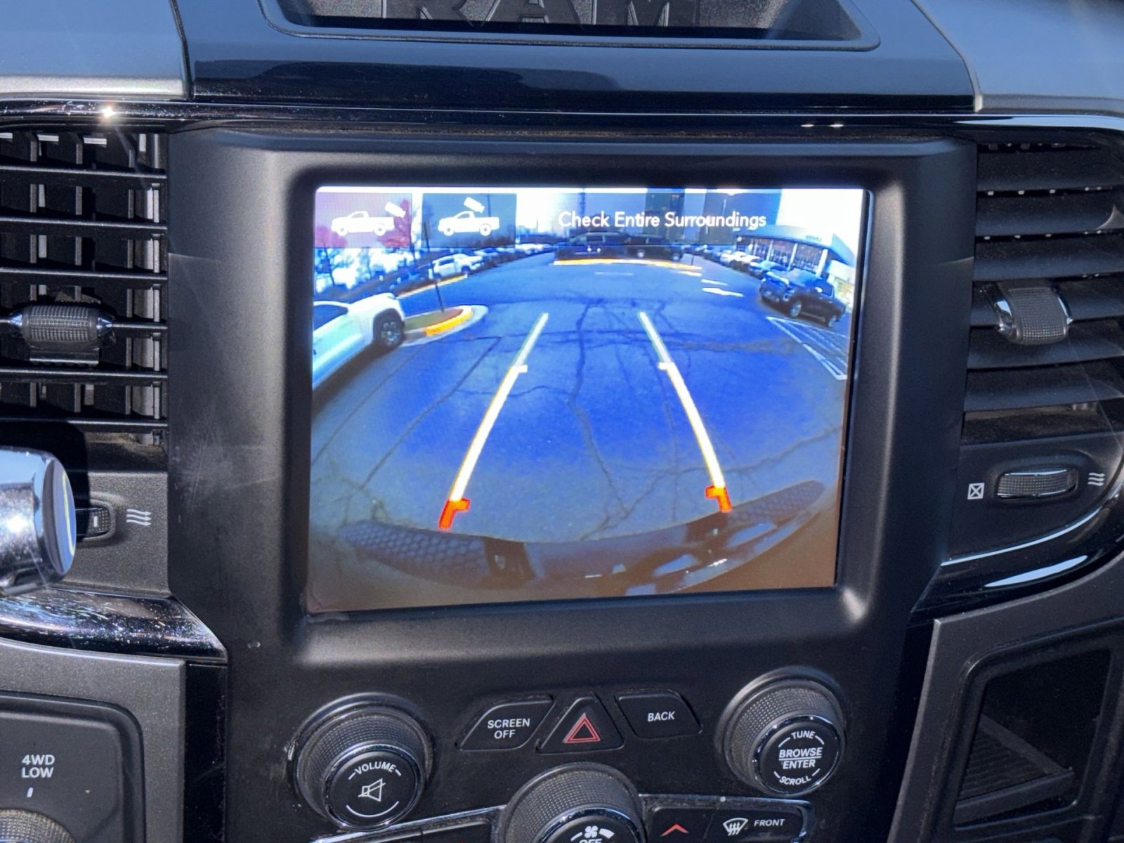 Used 2018 RAM 2500 Laramie w/ Sport Appearance Group image 19