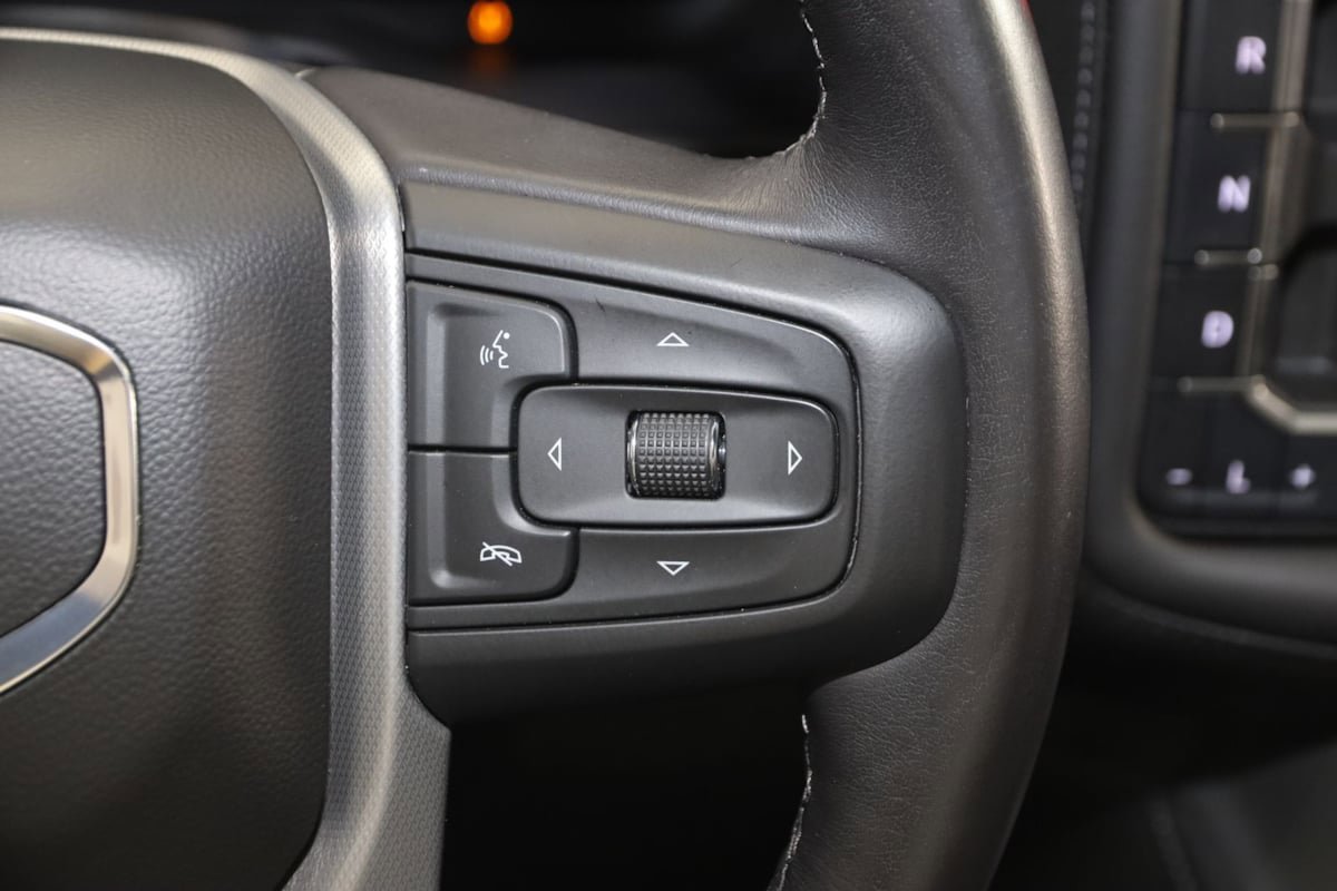 Used 2022 GMC Yukon Denali image 40