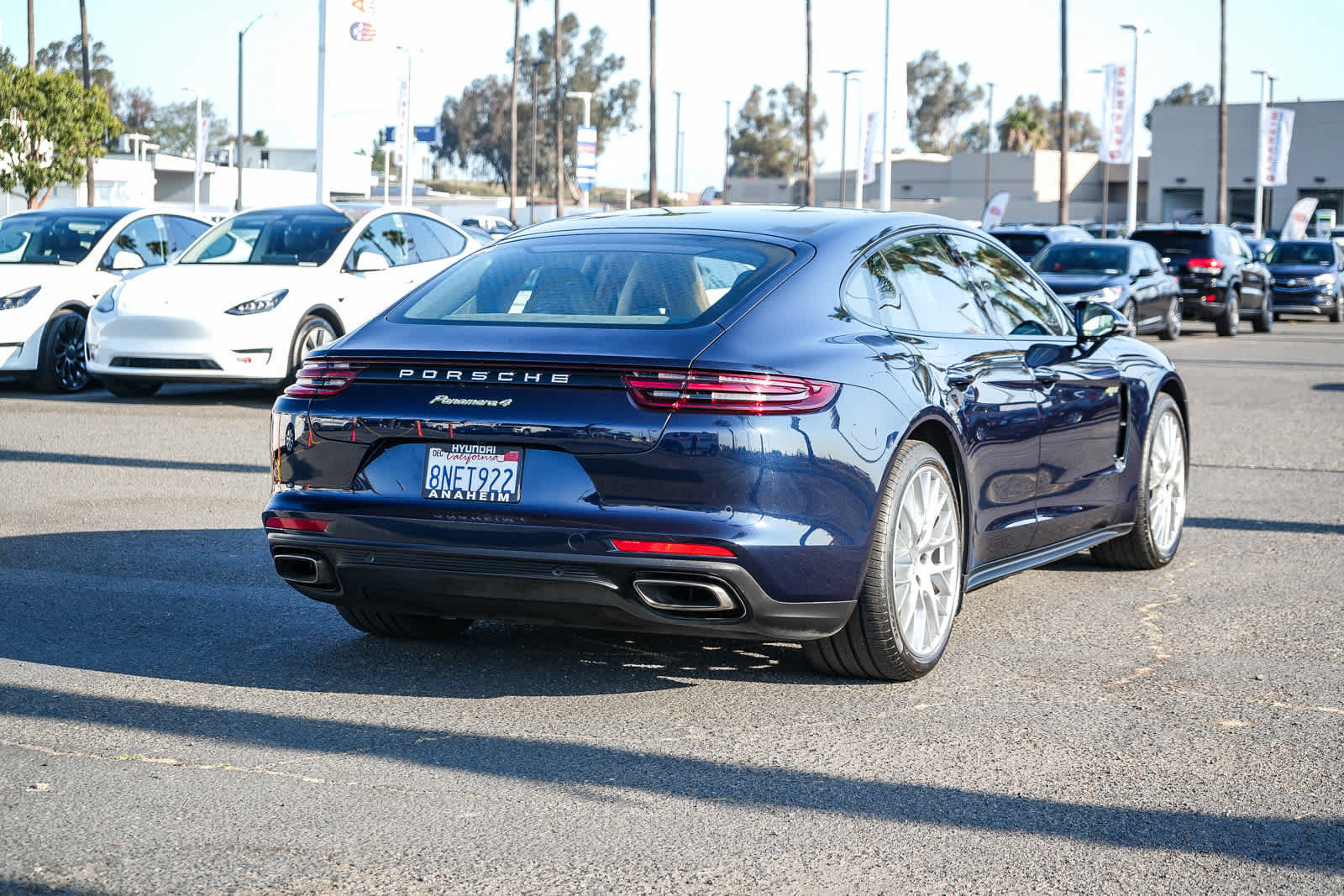 Used 2019 Porsche Panamera 4 AWD/4WD image 7