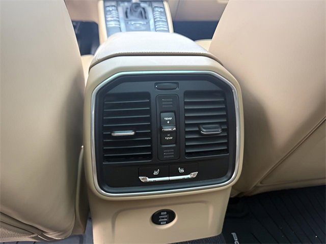 Used 2018 Porsche Macan S image 23