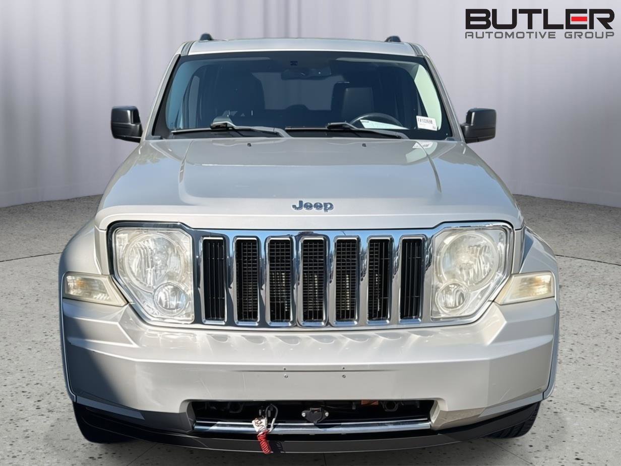 Used 2009 Jeep Liberty Limited w/ Premium Group II AWD/4WD image 9