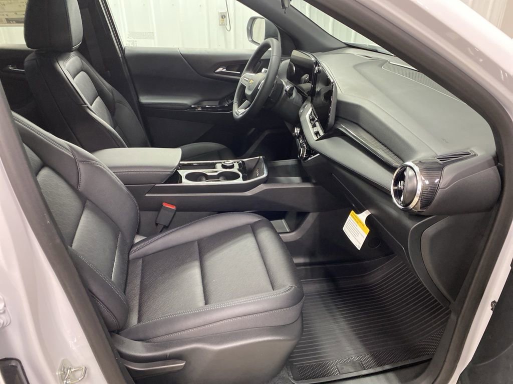 New 2026 Chevrolet Equinox LT w/ Convenience Package II image 6