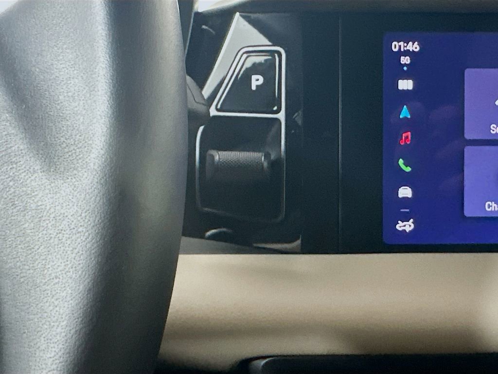 Certified 2025 Porsche Macan Electric image 19