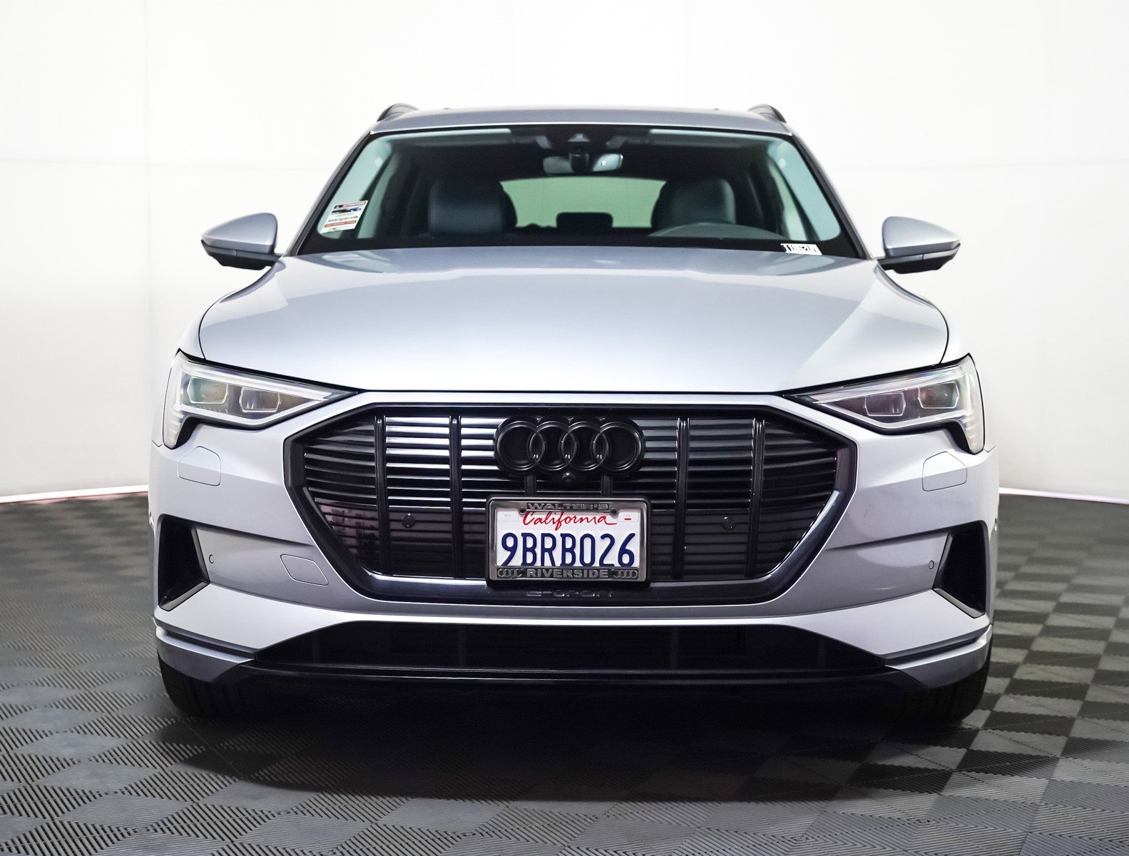 Used 2022 Audi e-tron Premium w/ Convenience Plus Package image 12