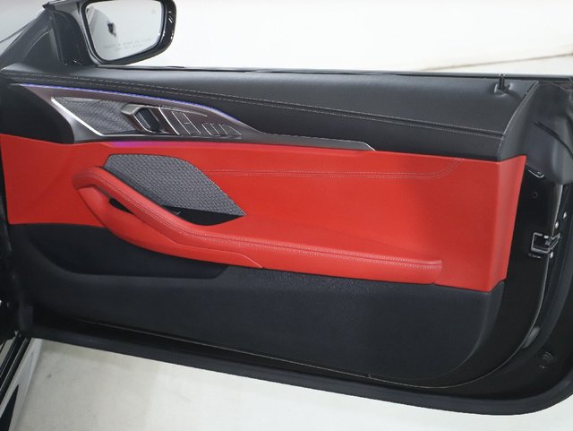 Used 2023 BMW M850i xDrive Convertible AWD/4WD image 34