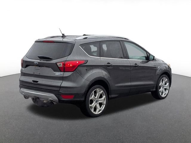 Used 2019 Ford Escape Titanium image 3