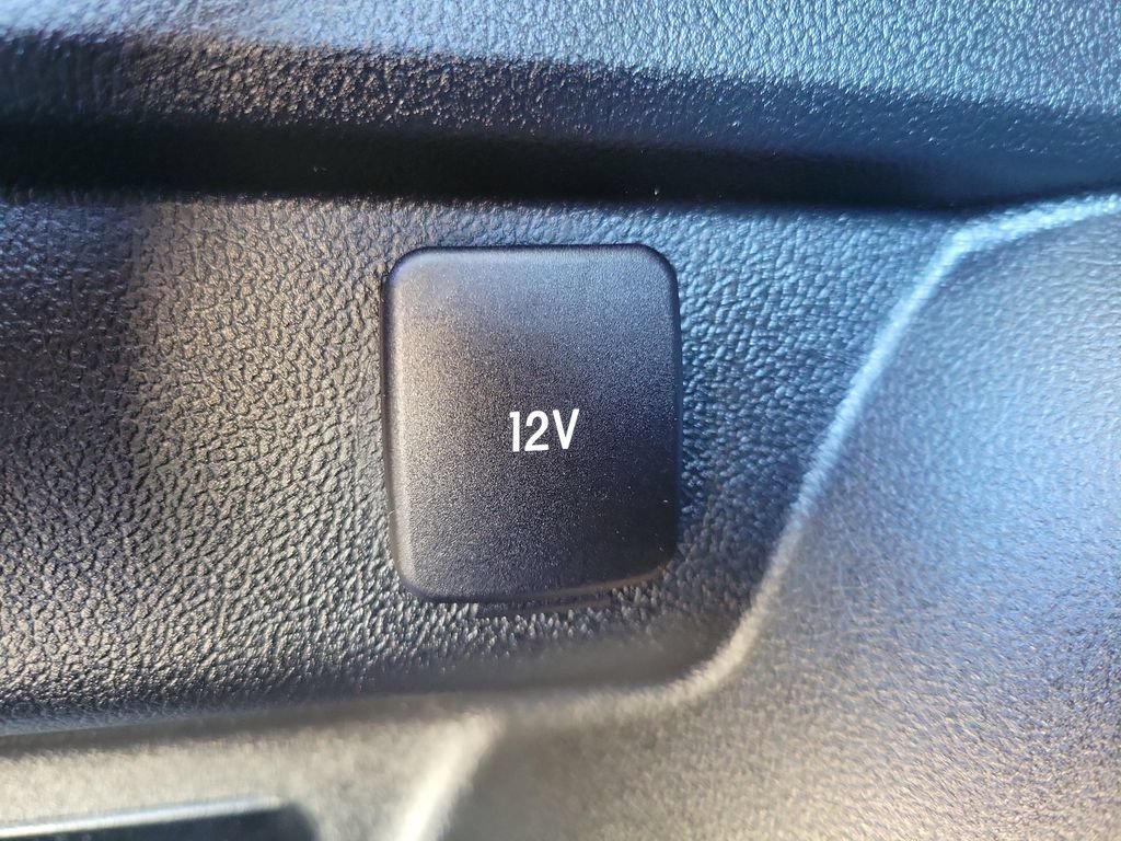 Used 2024 Ford Escape ST-Line w/ Tech Pack #1 AWD/4WD image 9