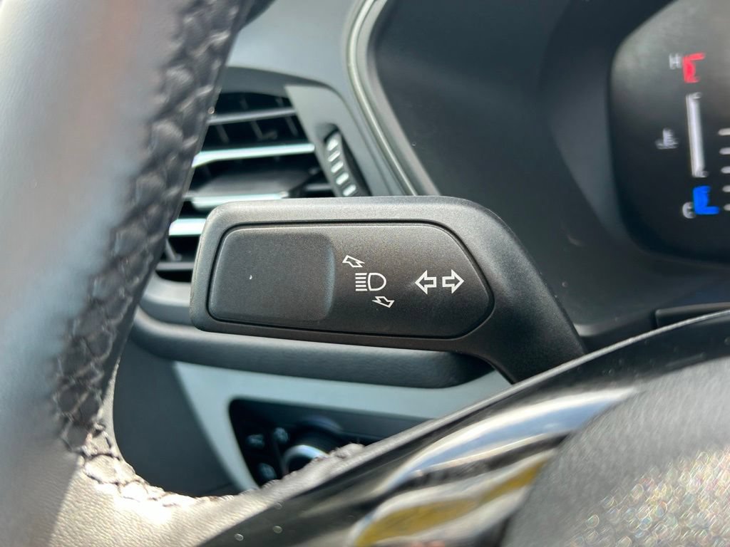 New 2023 Ford Escape SE FWD image 28