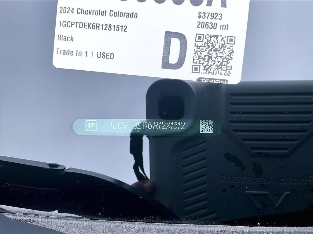Used 2024 Chevrolet Colorado Z71 w/ Z71 Convenience Package 2 AWD/4WD image 37
