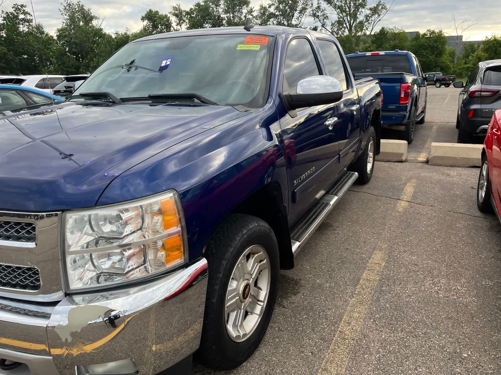 Used 2012 Chevrolet Silverado 1500 LT AWD/4WD image 6