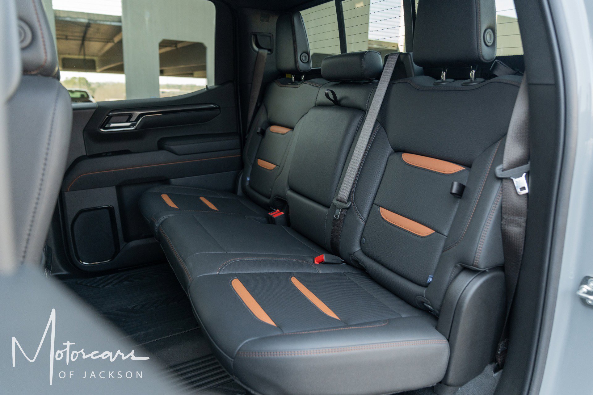 Used 2025 GMC Sierra 1500 AT4 w/ AT4 Premium Package image 14