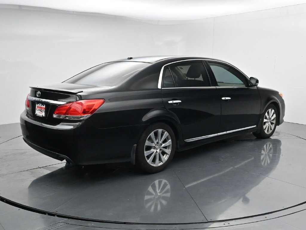 Used 2011 Toyota Avalon Limited FWD image 8