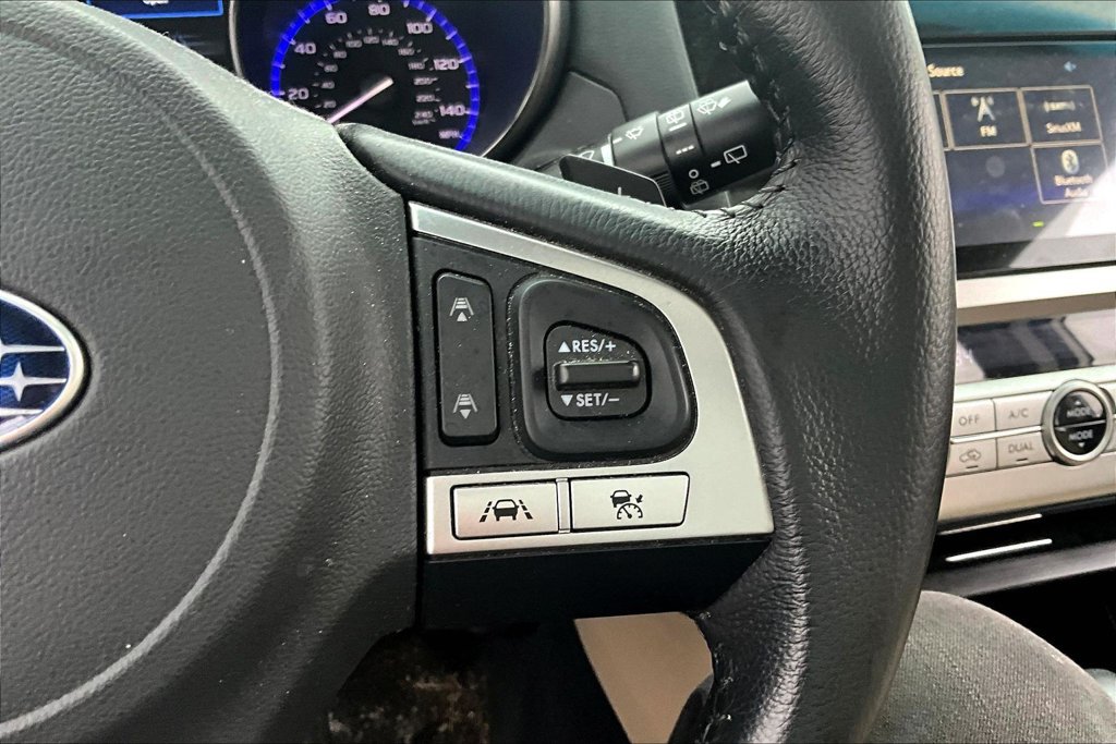 Used 2017 Subaru Outback 2.5i Limited AWD/4WD image 12