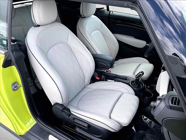 Used 2024 MINI Cooper S image 9