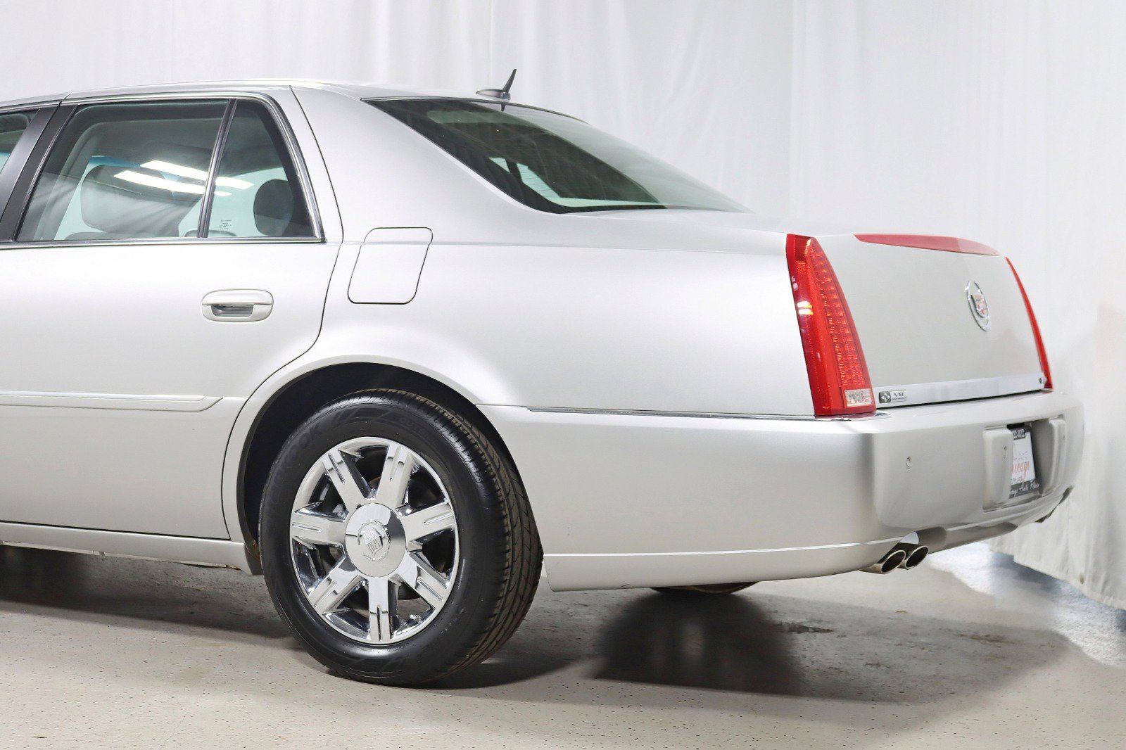 Used 2006 Cadillac DTS image 11