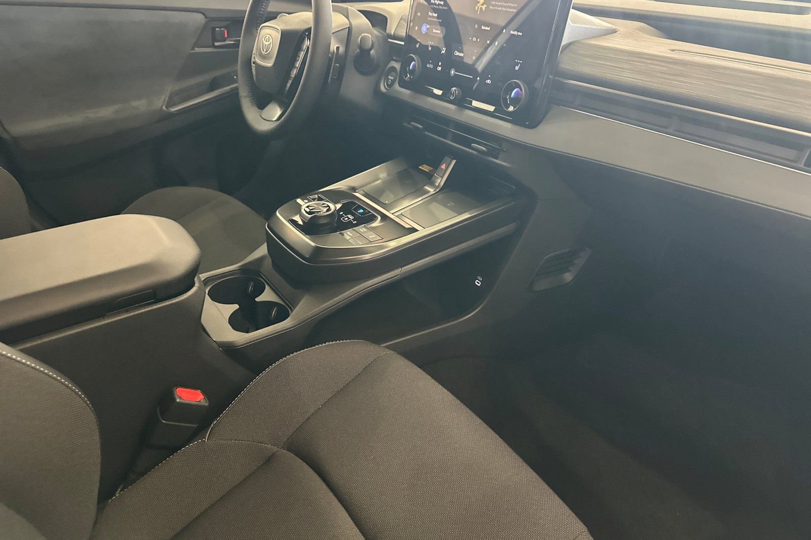New 2026 Toyota C-HR AWD/4WD image 18