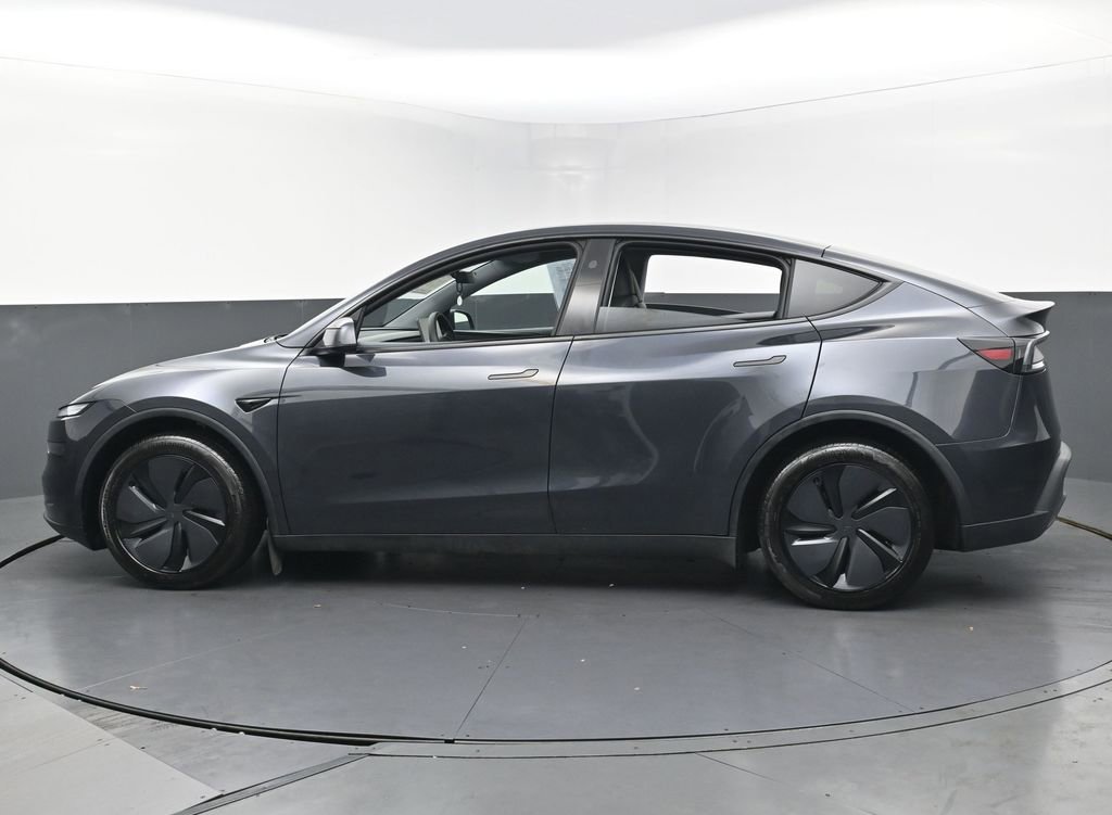 Used 2026 Tesla Model Y Long Range image 7