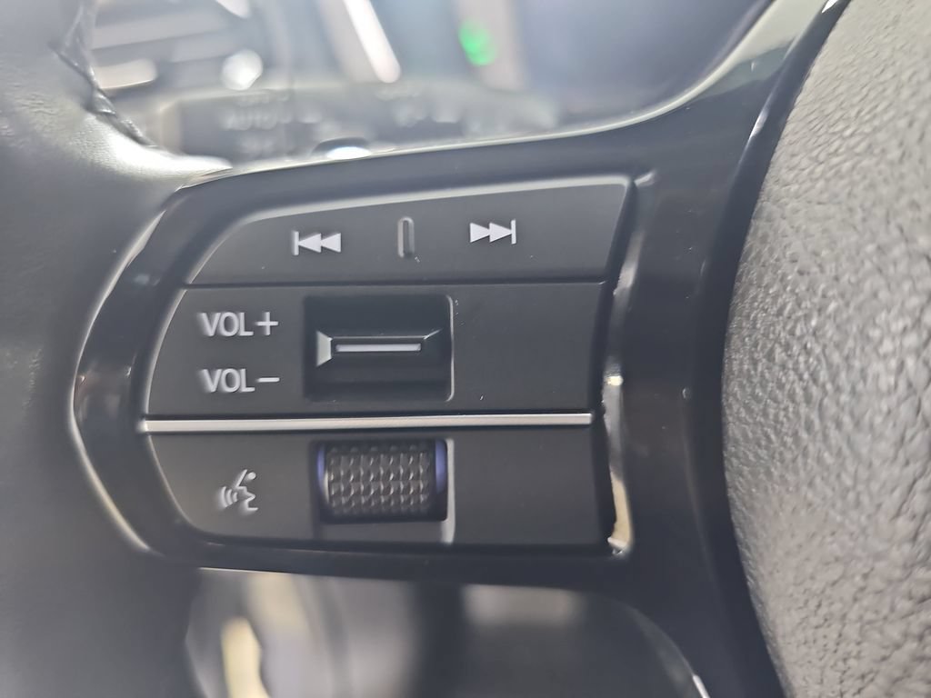 Used 2023 Honda Pilot Elite image 23