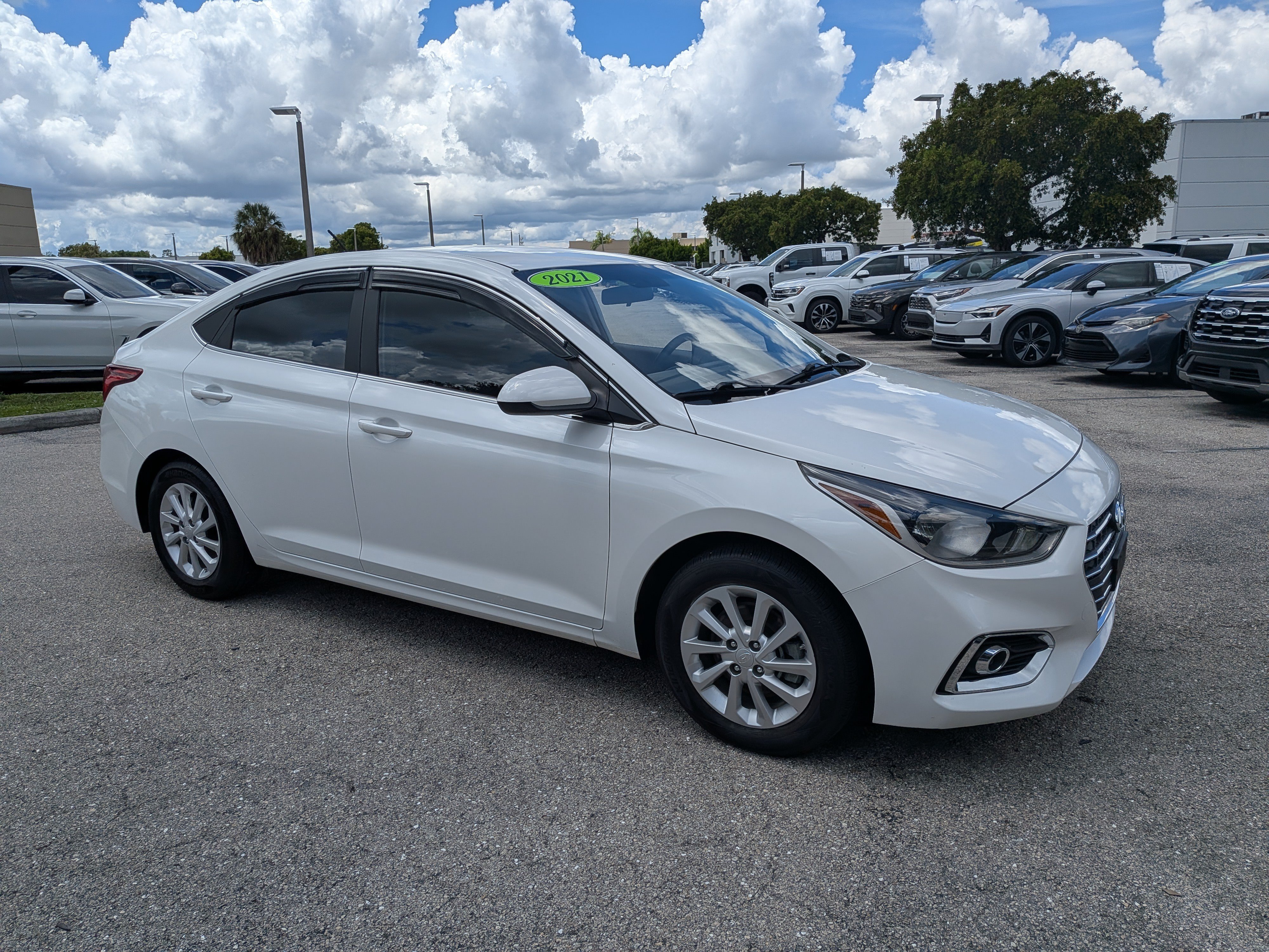 Used 2021 Hyundai Accent SEL FWD video 1
