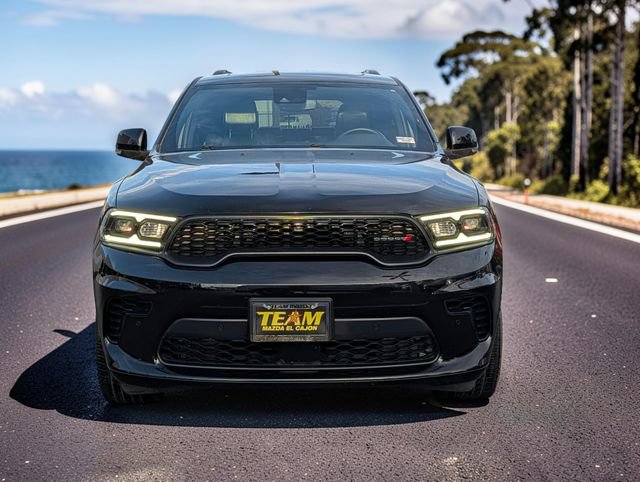 Used 2025 Dodge Durango GT AWD/4WD image 3